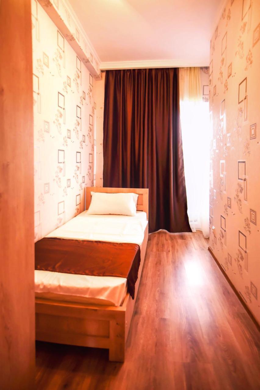 Hotel Blue Ridge Тбілісі Екстер'єр фото