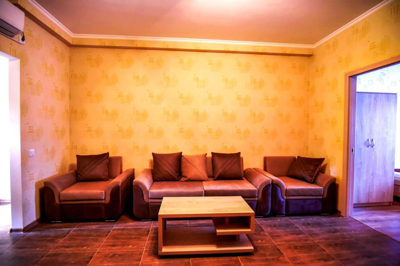 Hotel Blue Ridge Тбілісі Екстер'єр фото